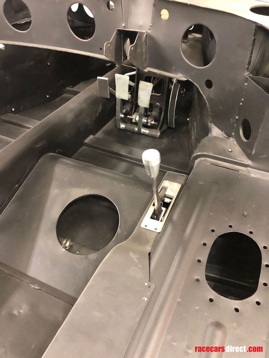 gt40-superformance-fia-race-car-build-package