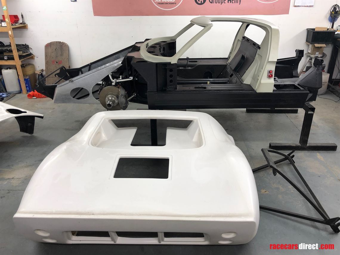 gt40-superformance-fia-race-car-build-package
