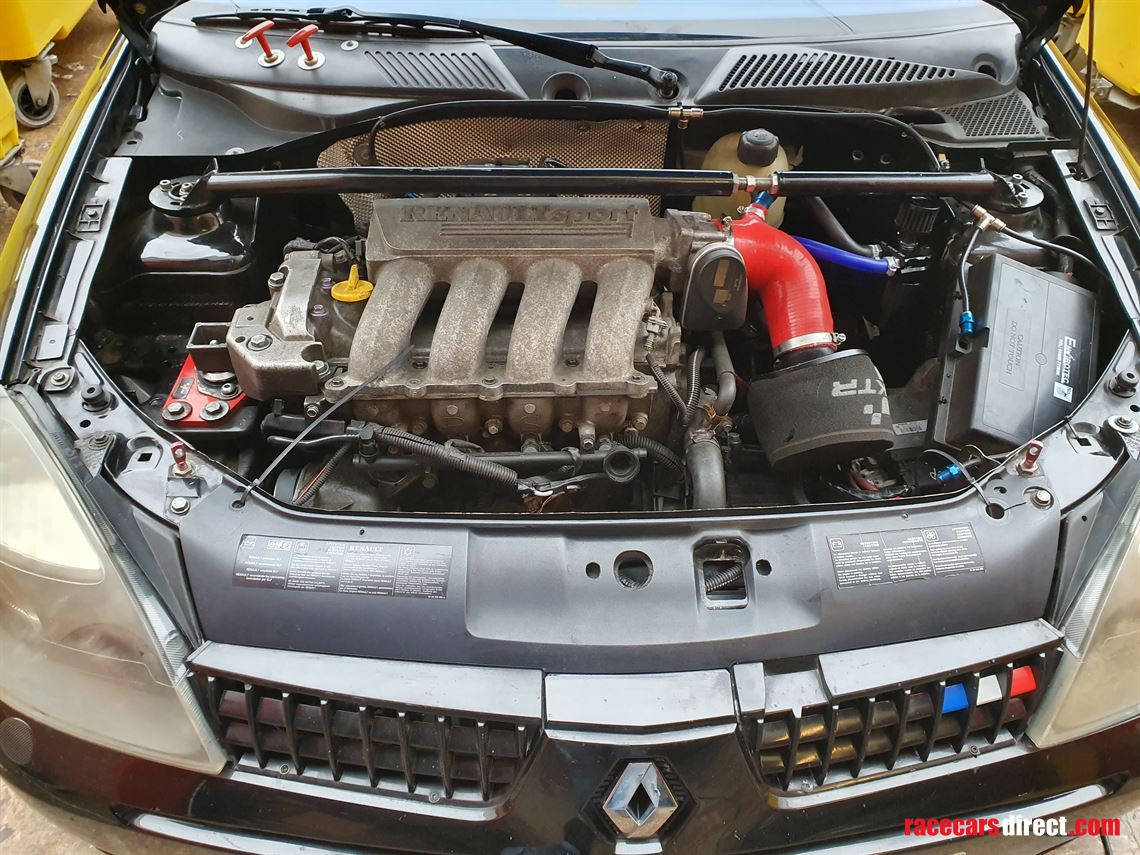 renault-clio-182-sport