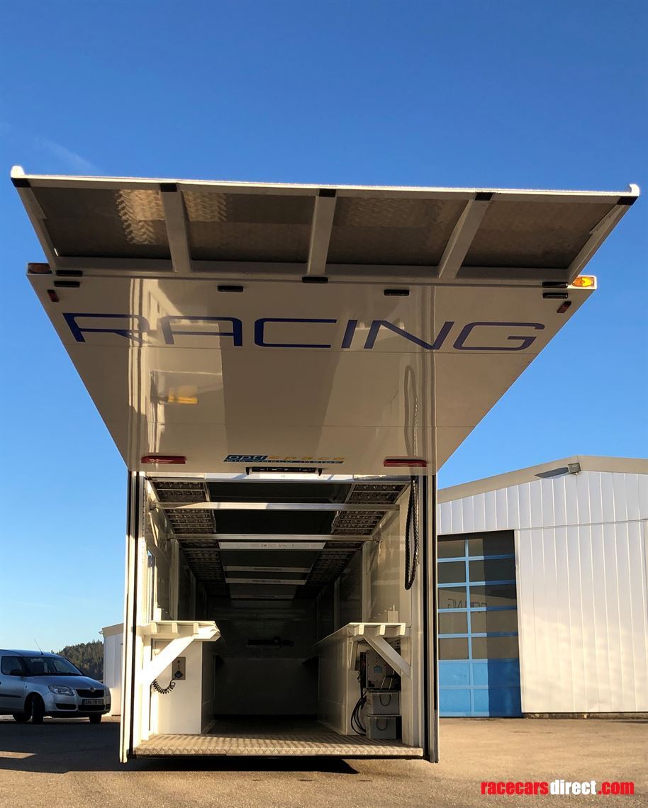 race-trailer---6-cars-plus-equipment