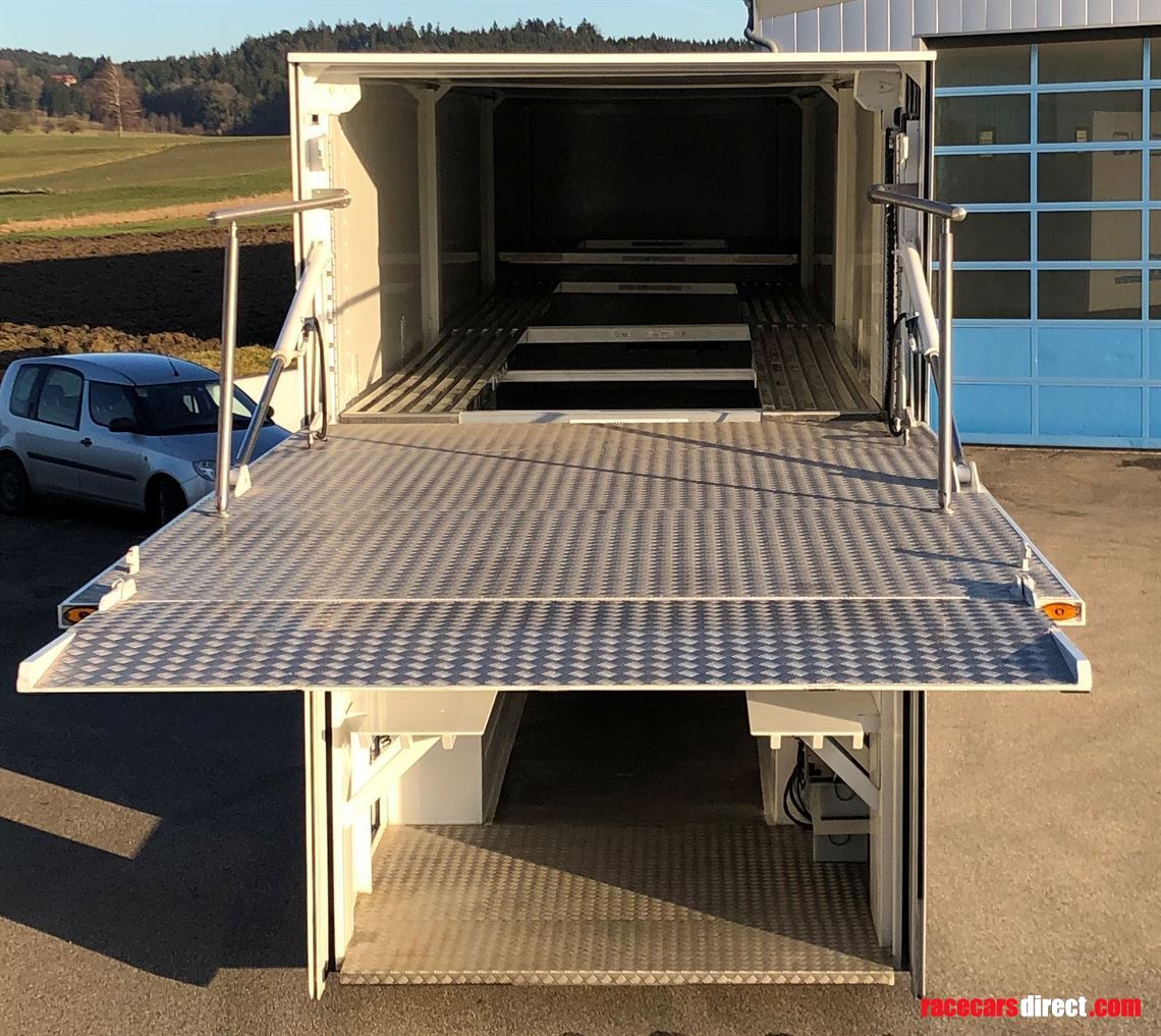 race-trailer---6-cars-plus-equipment