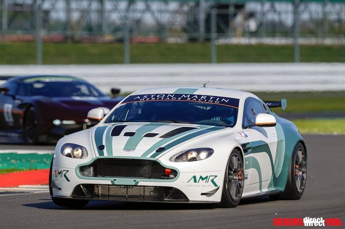 aston-martin-gt4-race-car