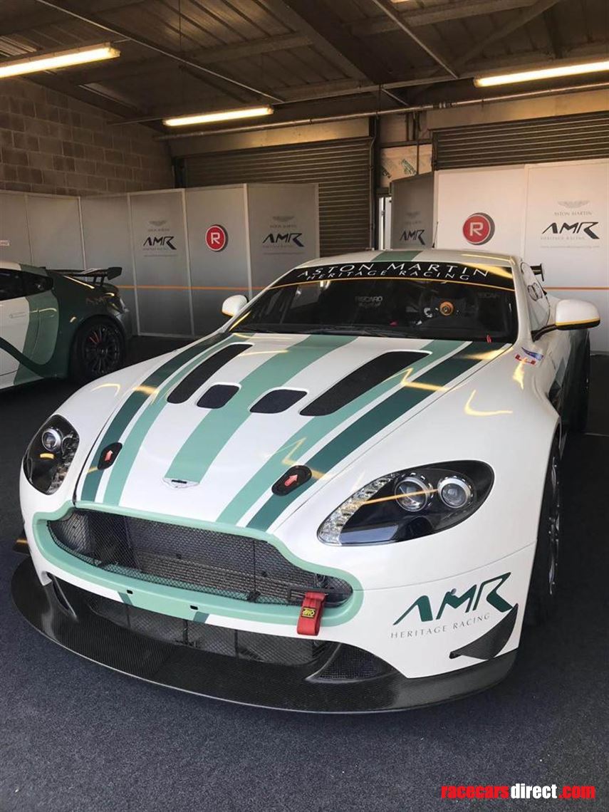aston-martin-gt4-race-car