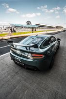 aston-martin-gt4-race-car