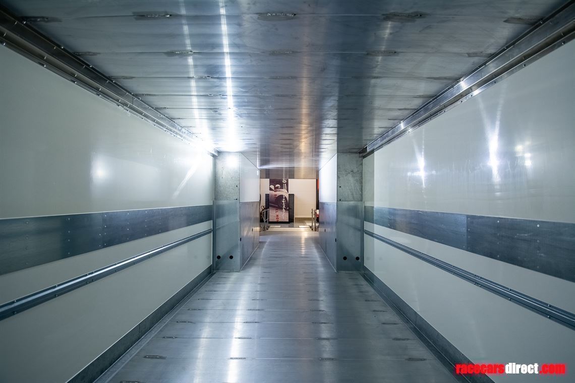 new-new-speed-line-race-support-trailer