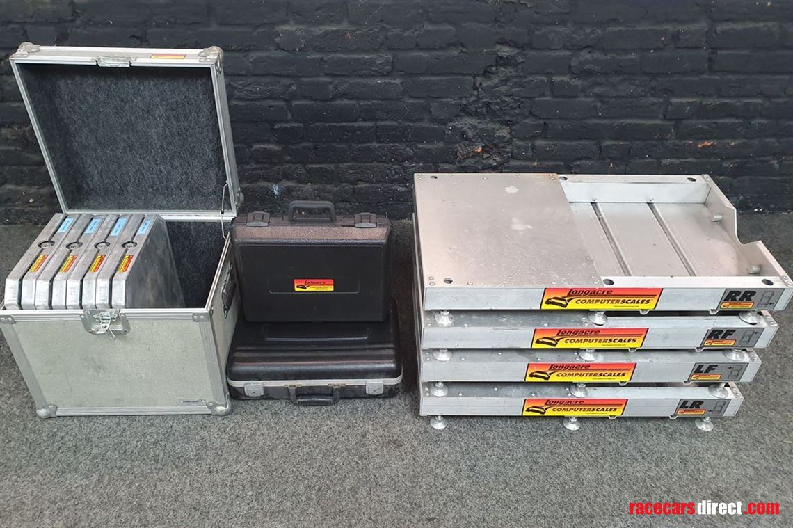 longacre-scale-set-2-computers-4-pads-roro-bo