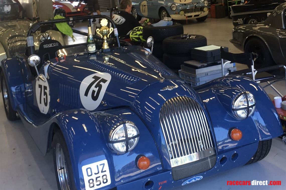 morgan-plus-8-race-car