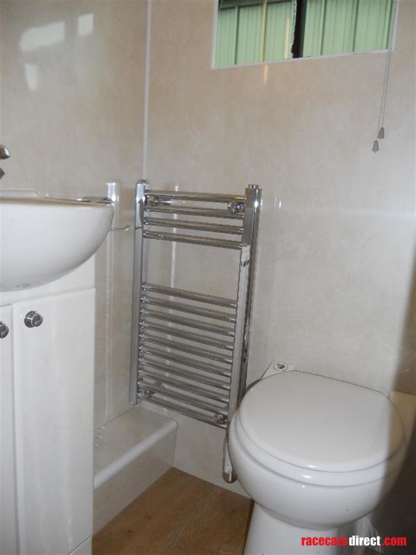 hopkins-2-car-with-living