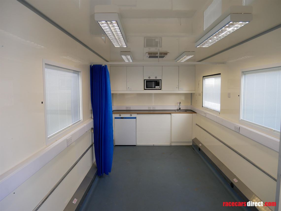 18-ton-rigid-mobile-office-or-workshop