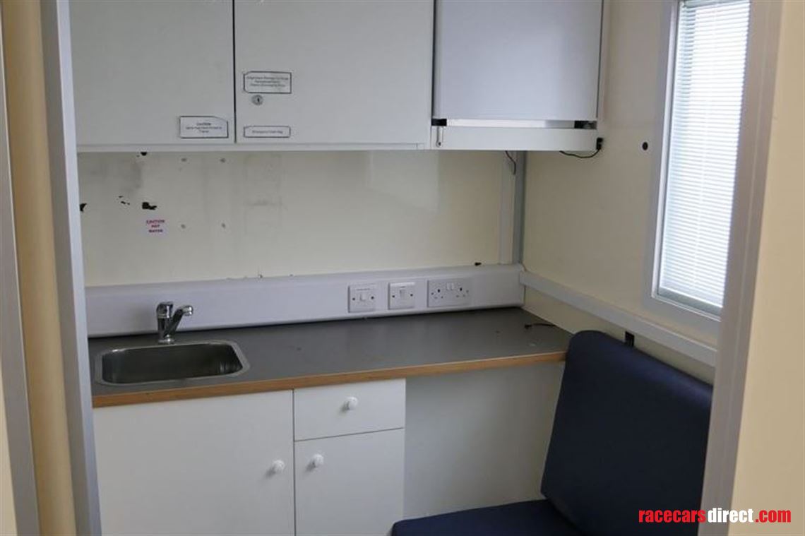 18-ton-rigid-mobile-office-or-workshop