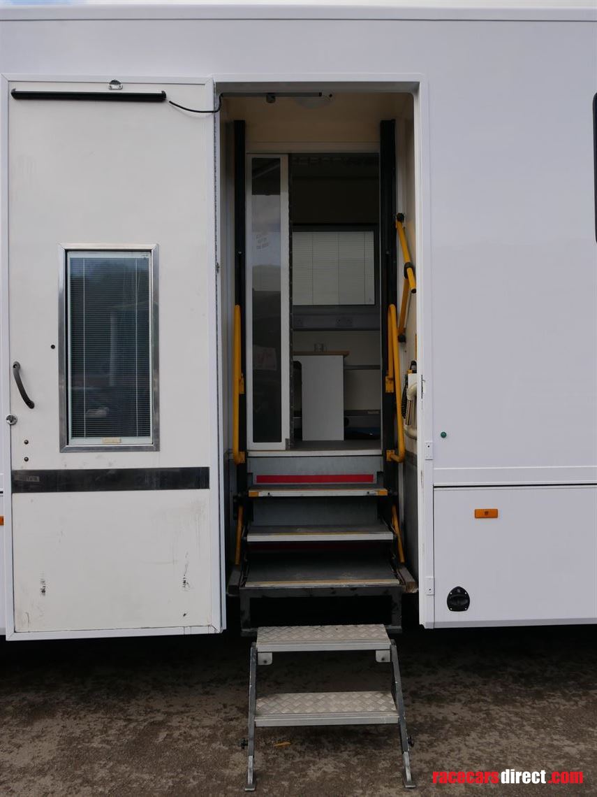 18-ton-rigid-mobile-office-or-workshop