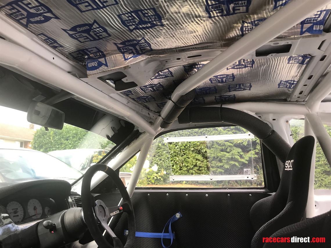 nissan-skyline-gtr-v-spec-racetrack-car