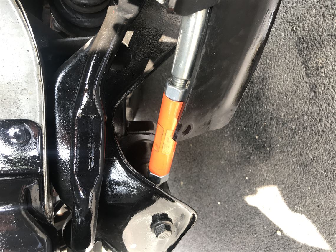 nissan-skyline-gtr-v-spec-racetrack-car