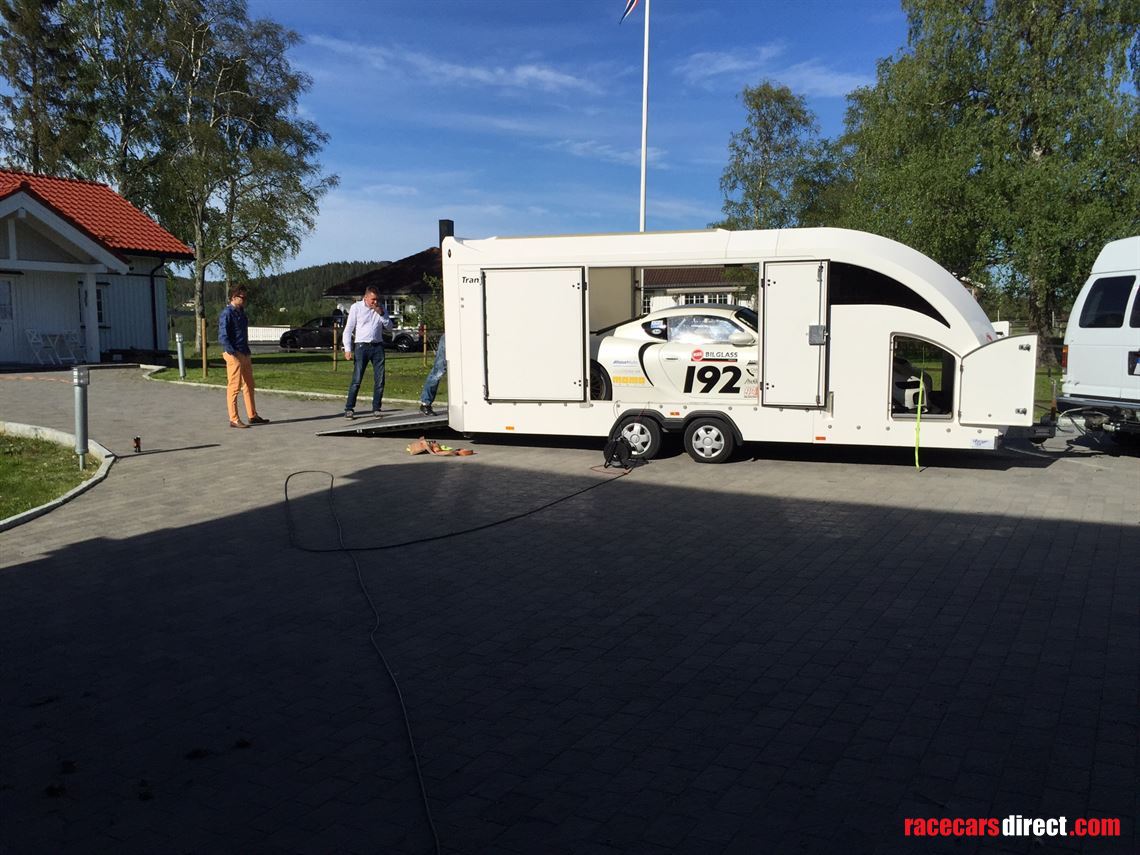 porsche-v8-twin-turbo-prototype-race-car