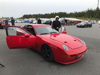 porsche-944-turbo-street-and-track-car