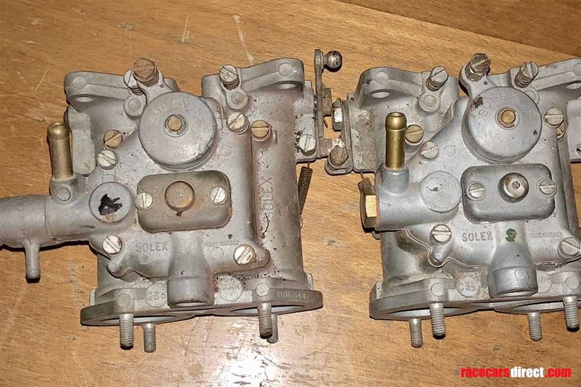 pair-solex-c35-phh-twin-choke-carbs