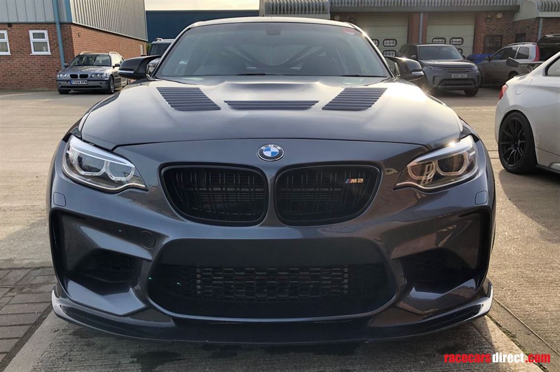 bmw-m2-track-day-car