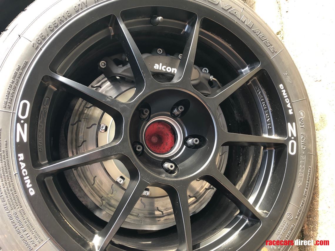 bmw-m2-track-day-car