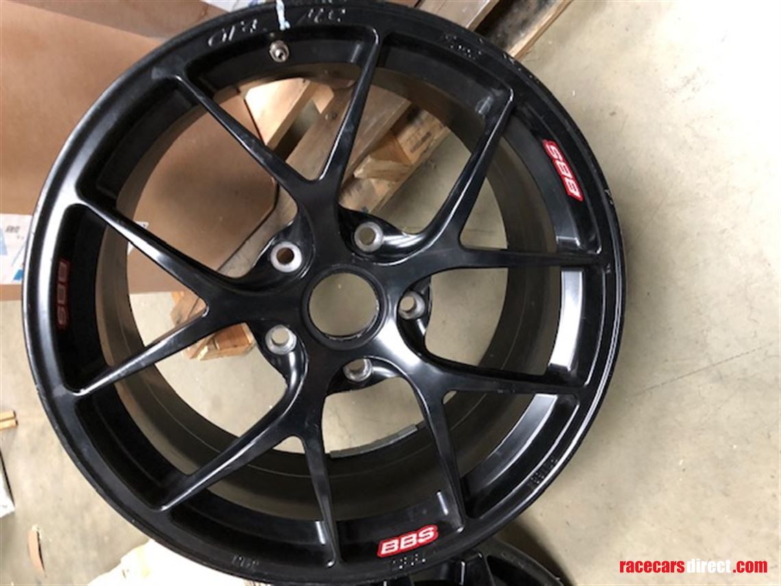 porsche-cayman-gt4-mr-wheels