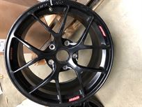 porsche-cayman-gt4-mr-wheels