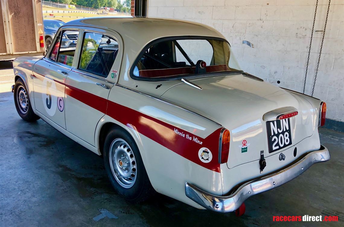 new-price---1957-hillman-minx-historic-tourin
