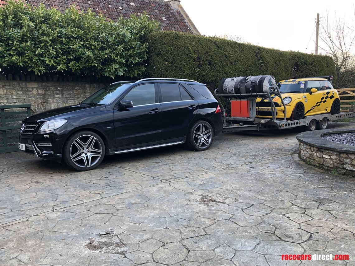 r56-mini-gen-2-racetrack-car-2008