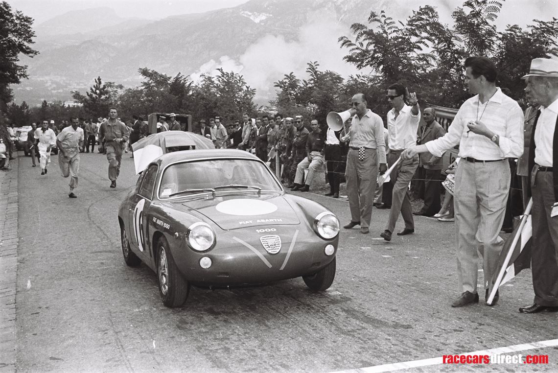 1961-abarth-1000-bialbero-record-monza-zagato