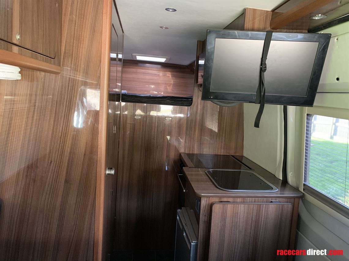 vw-crafter-race-van-2015