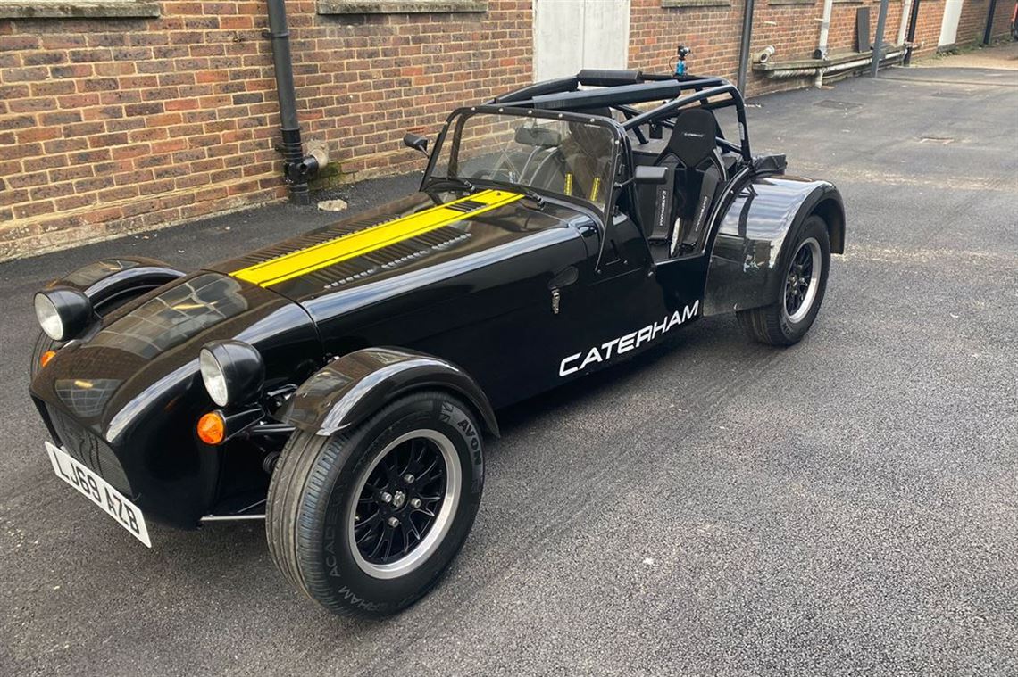 2020-caterham-academy-16-125bhp