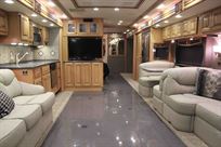 american-coach-revolution-42w