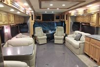 american-coach-revolution-42w