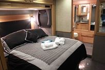 american-coach-revolution-42w