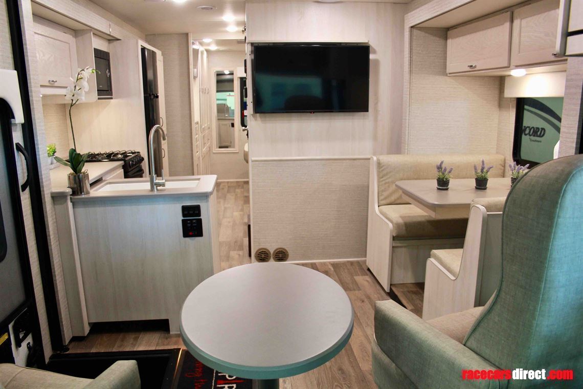 winnebago-intent-28y