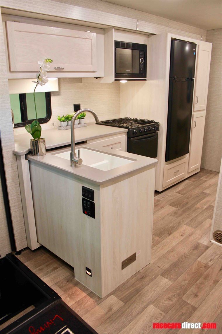 winnebago-intent-28y