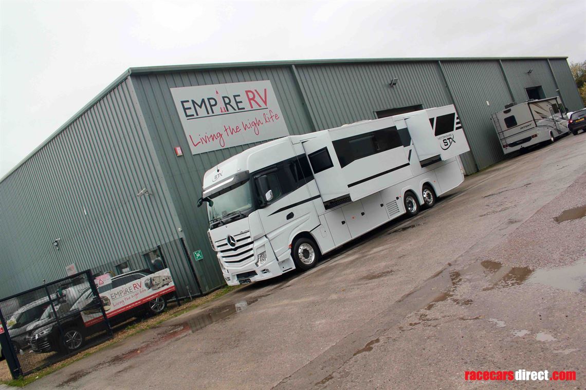 new-stx-motorhome-with-3-pop-outs