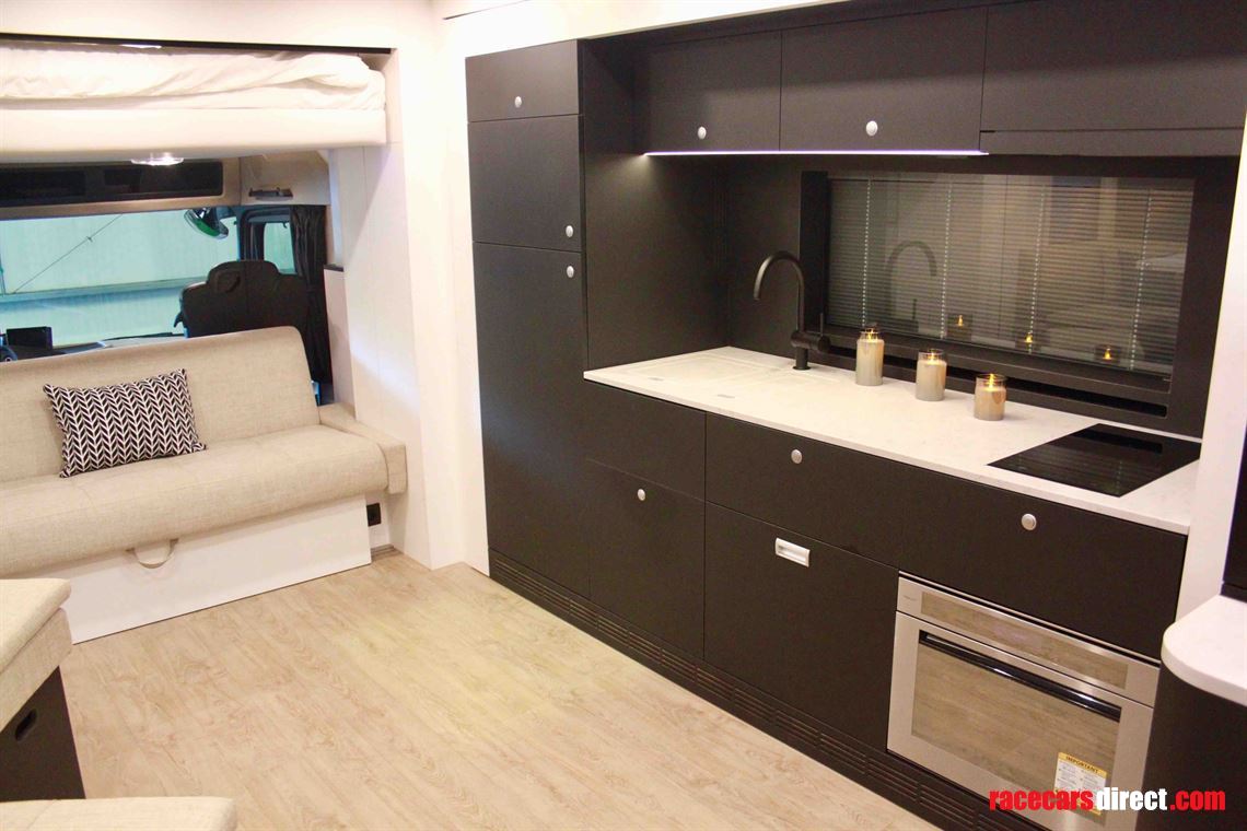 new-stx-motorhome-with-3-pop-outs