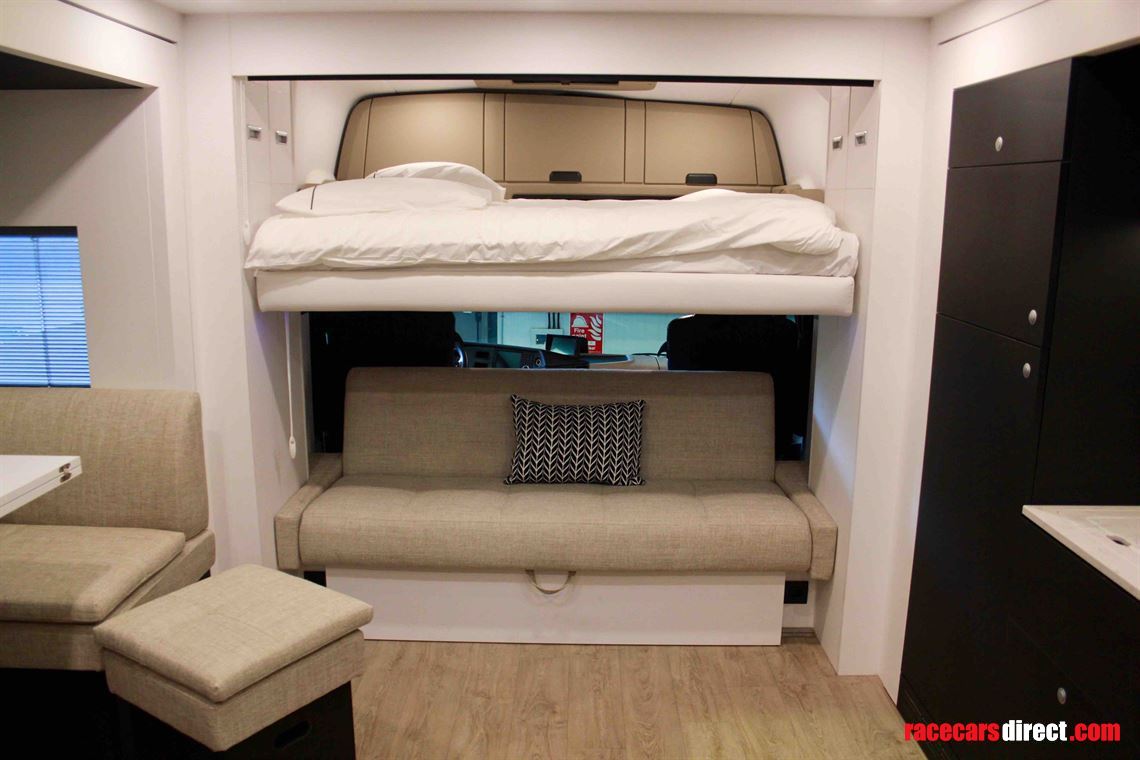 new-stx-motorhome-with-3-pop-outs