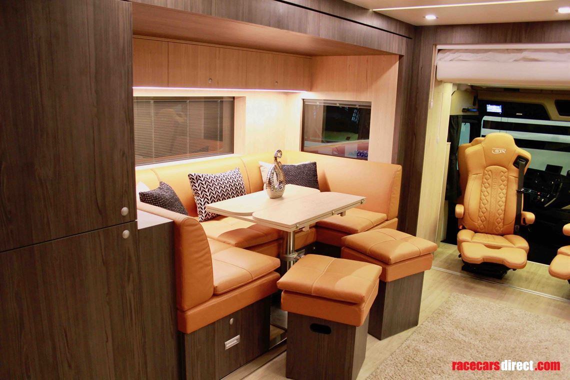 new-stx-motorhome-with-2-pop-outs-and-garage