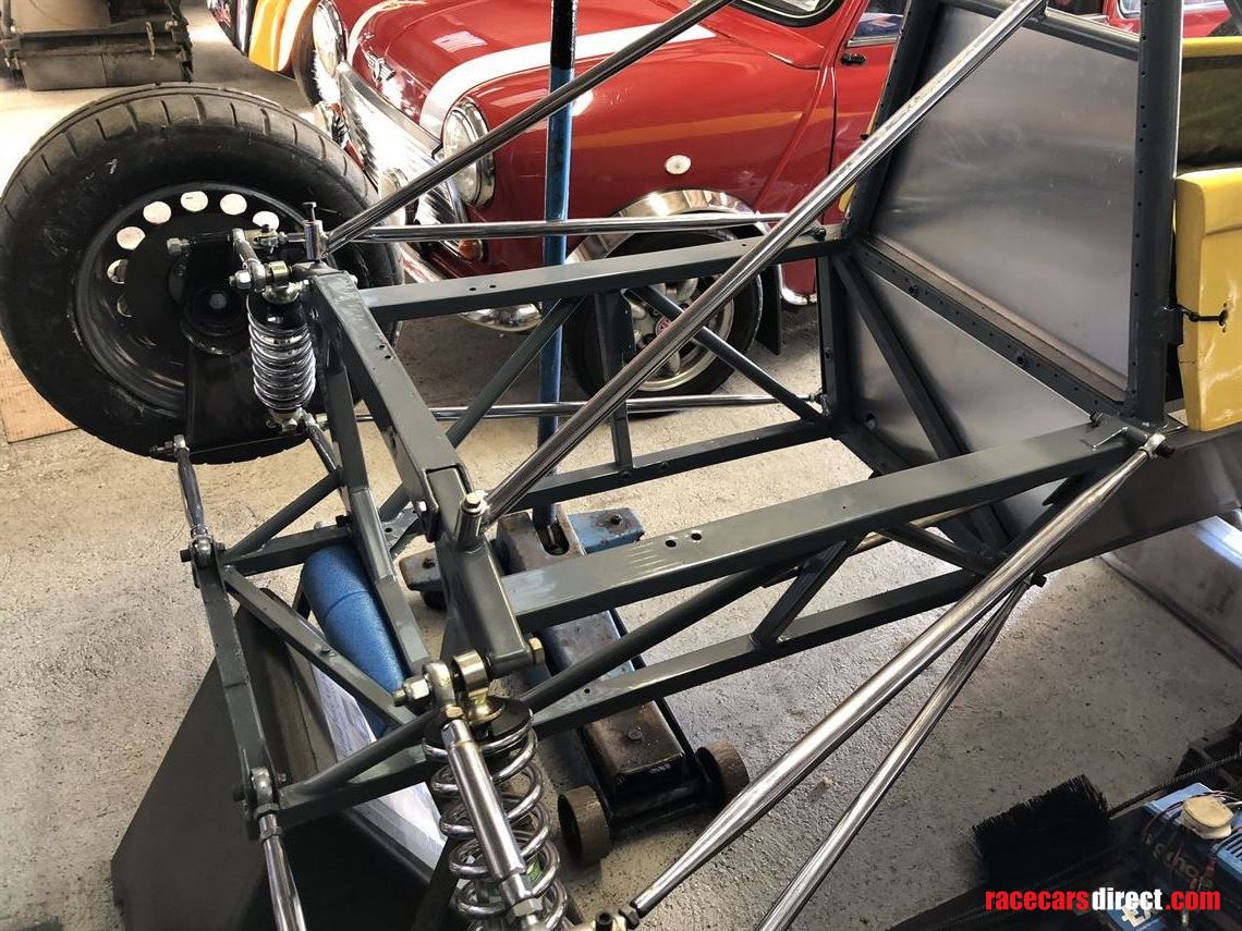 1976-hawke-dl15-formula-ford-rolling-chassis