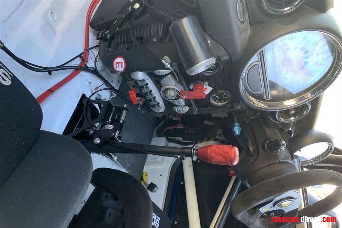 mini-r56-racetrack-car