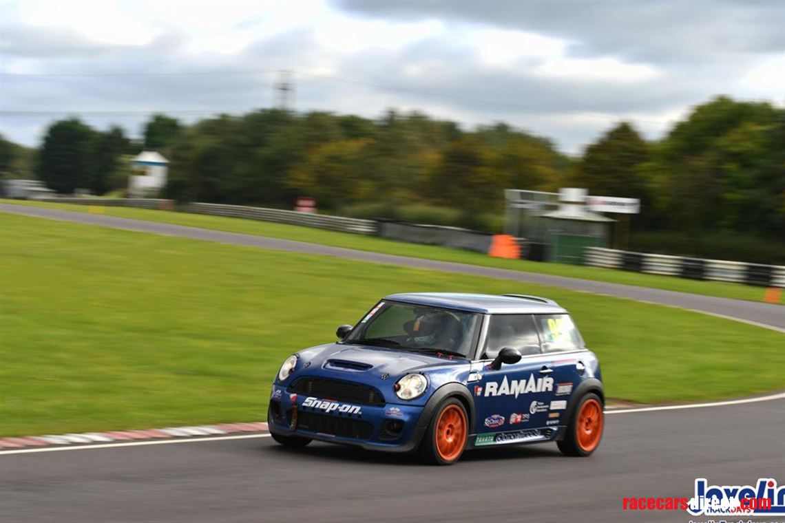mini-r56-racetrack-car