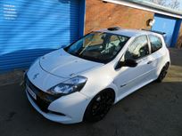 clio-cup-200-race-car
