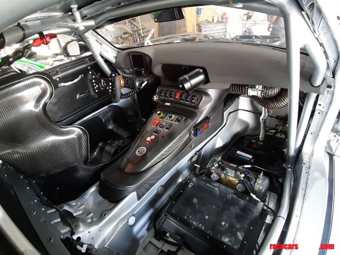 2018-mercedes-amg-gt4