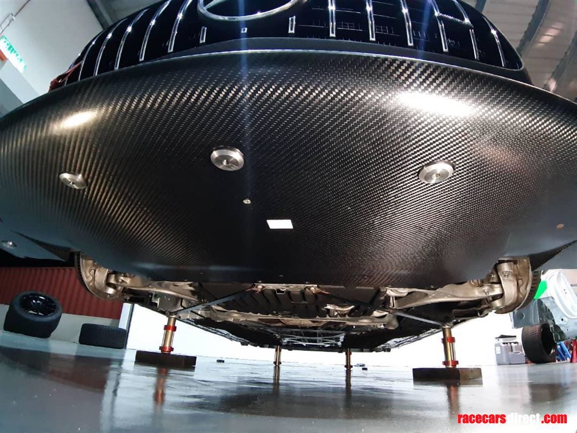 2018-mercedes-amg-gt4