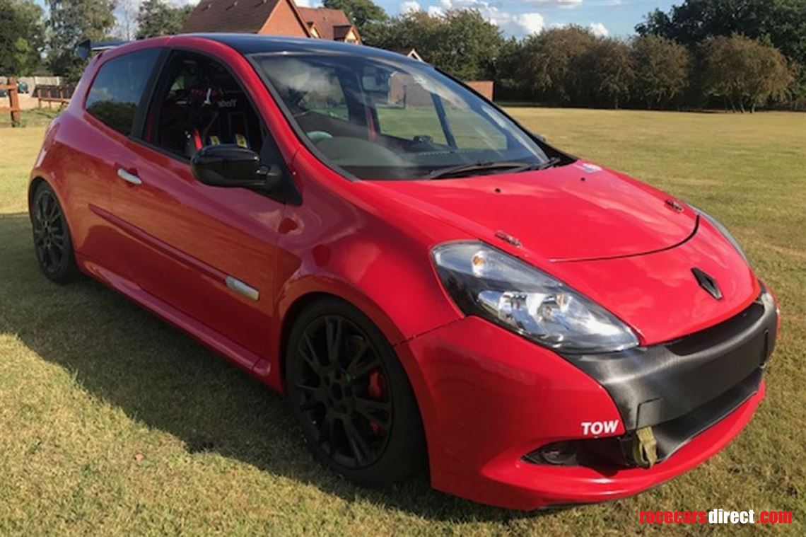 renault-clio-cup-racetrack-car