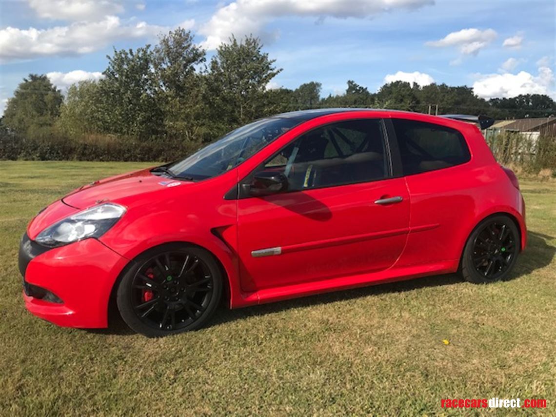 renault-clio-cup-racetrack-car
