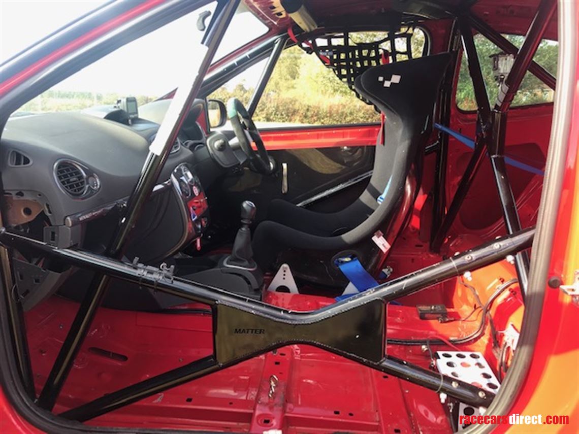 renault-clio-cup-racetrack-car