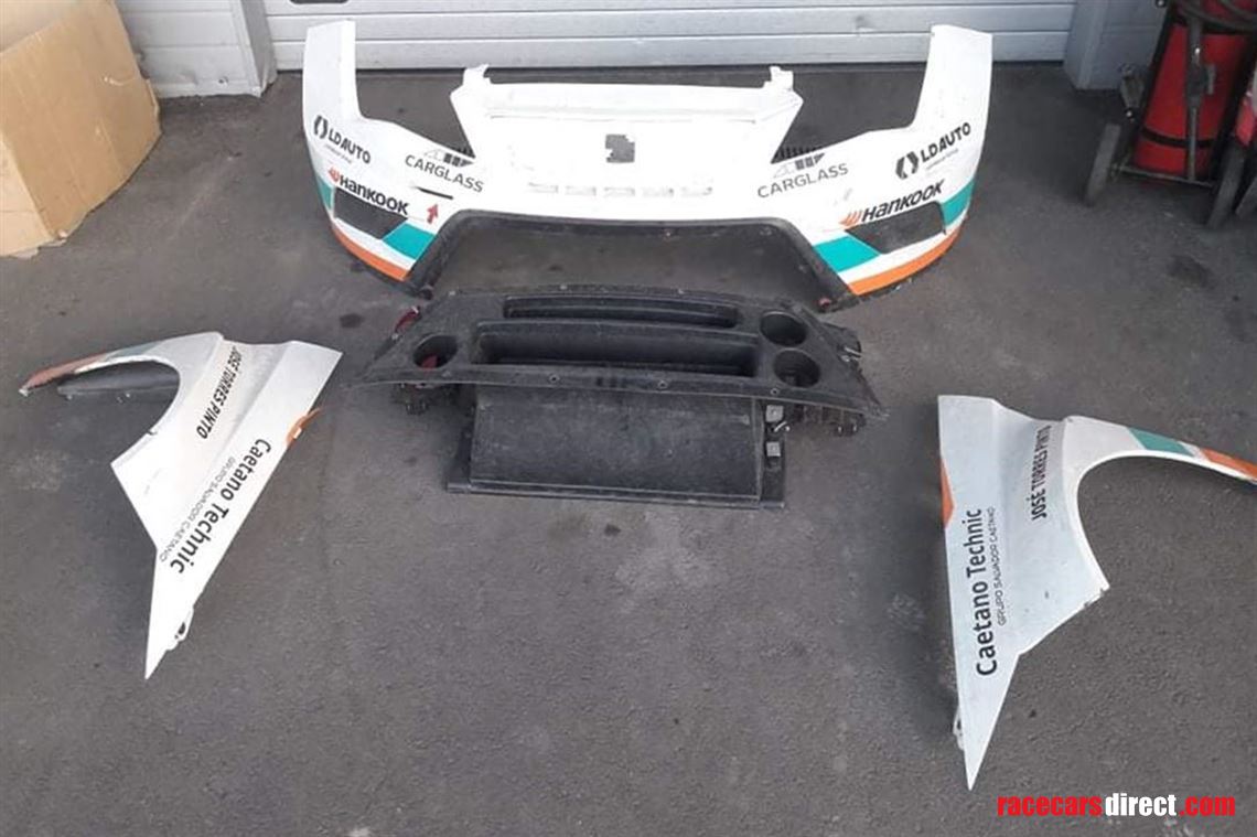 seat-leon-cupra-front-bumperfront-side-wings