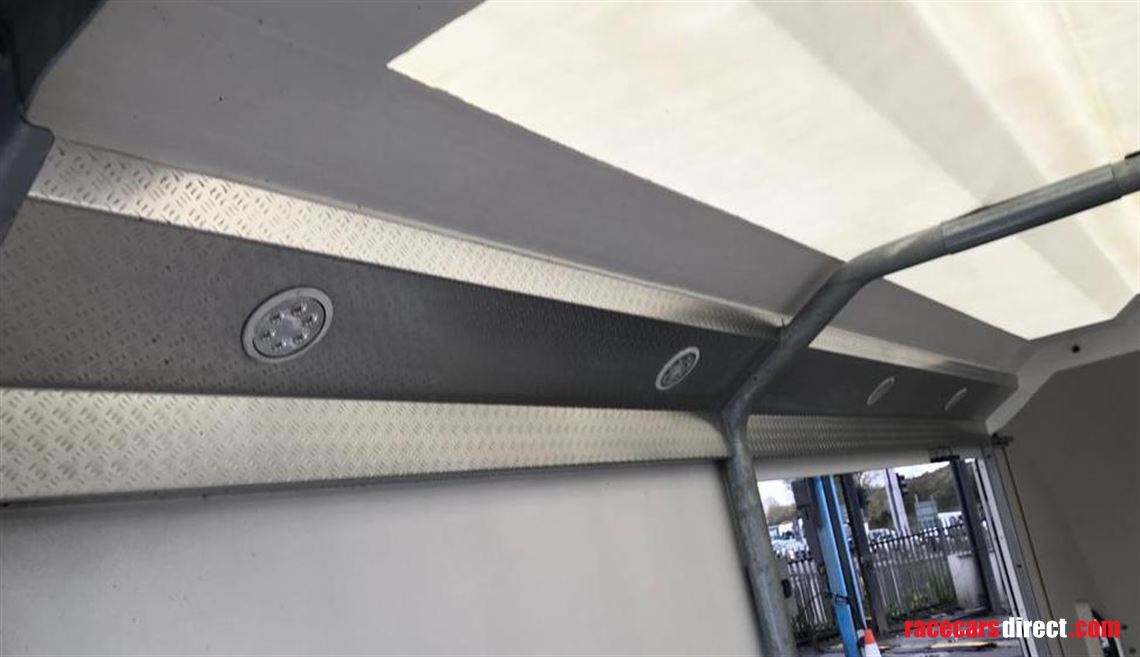 brian-james-race-transporter-6