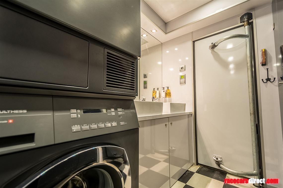 pump-up-lxry-race-trailer-petter-solberg